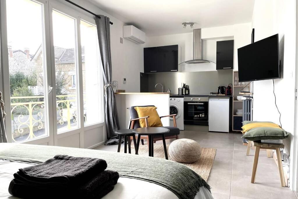 Superbe appartement avec parking gratuit sur place Brive-la-Gaillarde Extérieur photo