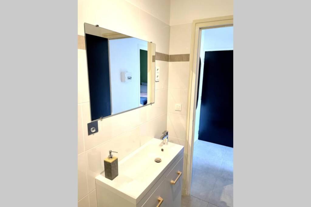 Superbe appartement avec parking gratuit sur place Brive-la-Gaillarde Extérieur photo