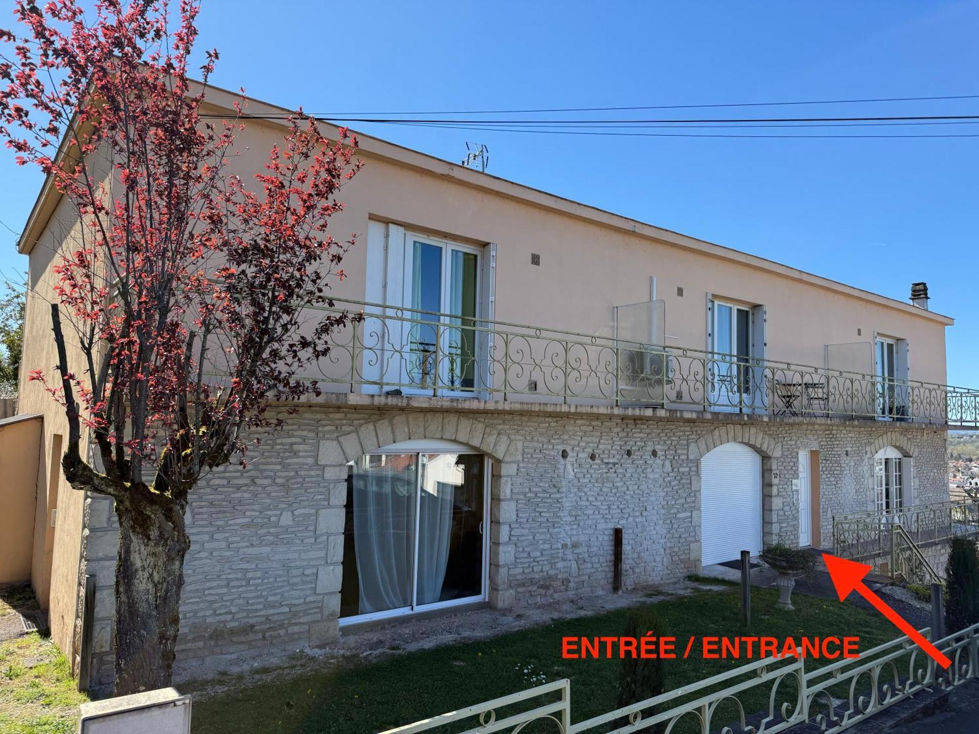 Superbe appartement avec parking gratuit sur place Brive-la-Gaillarde Extérieur photo